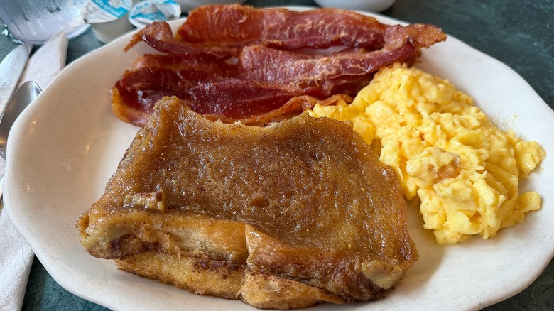 Plate of French toast, bacon, and eggs at Katie's Amish Kitchen