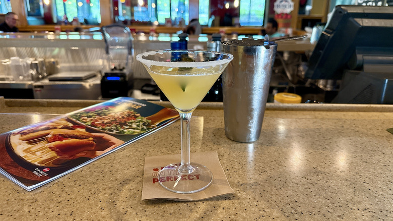 Applebee's margarita on a bar