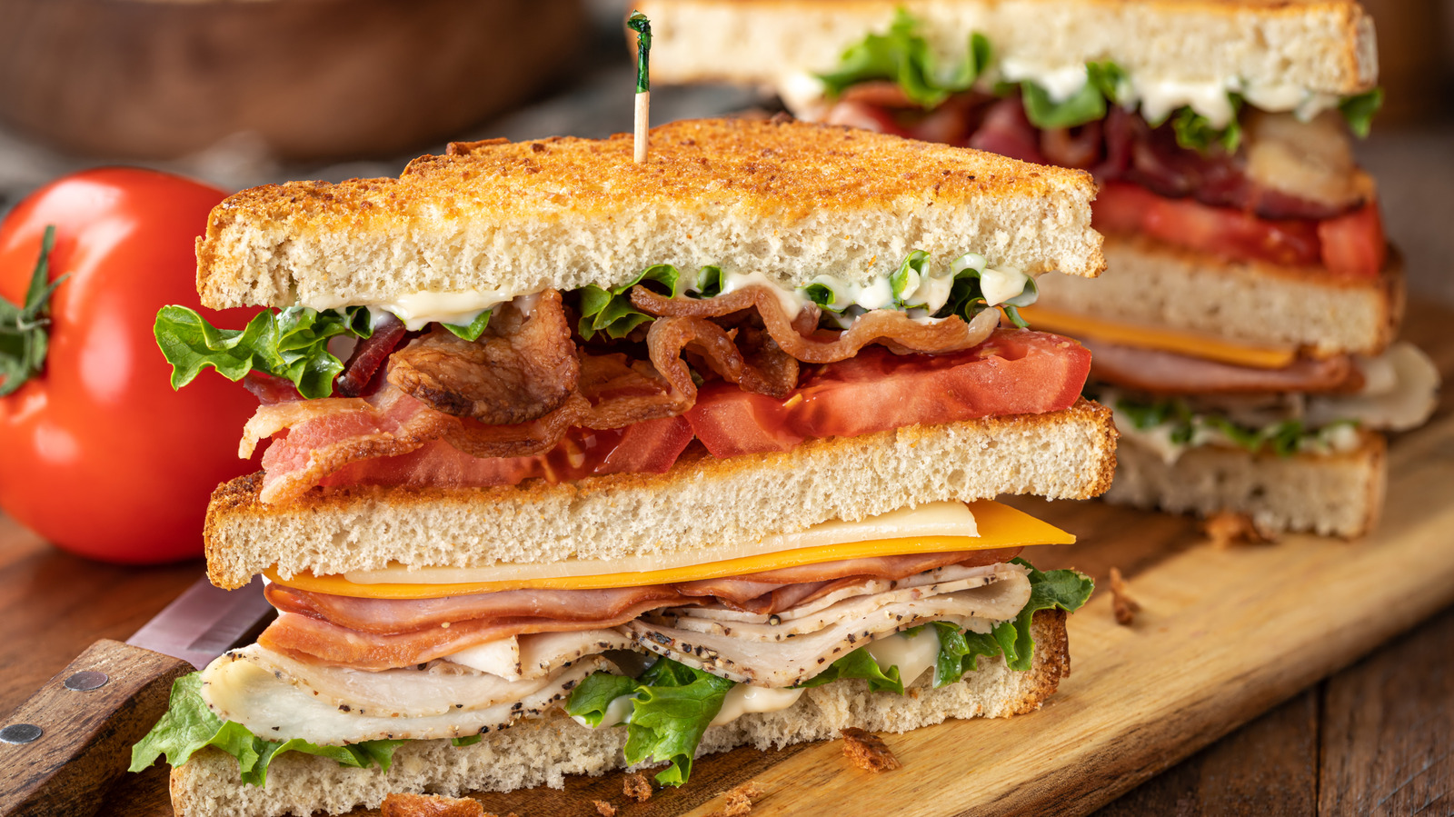 6 Chain Restaurants Serving The Best Club Sandwiches, According To Reviews