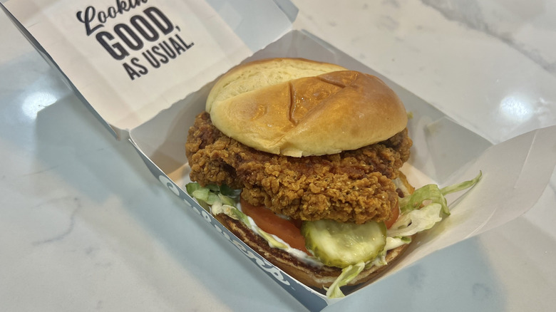 Culver's spicy crispy chicken sandwich in to-go box.
