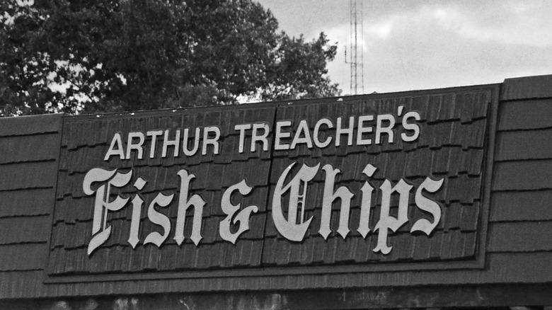 A restaurant sign that says "Arthur Treacher's Fish & Chips"