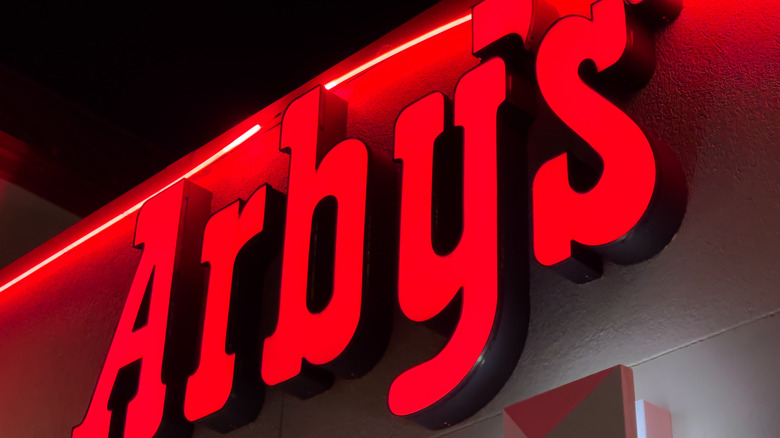 The exterior sign of an Arby's chain location