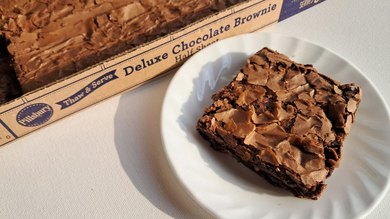 Brownie slice on plate