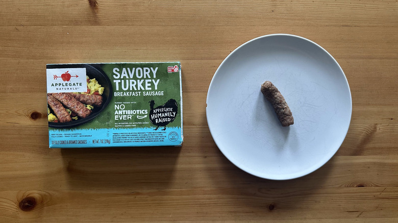 Applegate Naturals Savory Turkey Breakfast Sausage on white plate