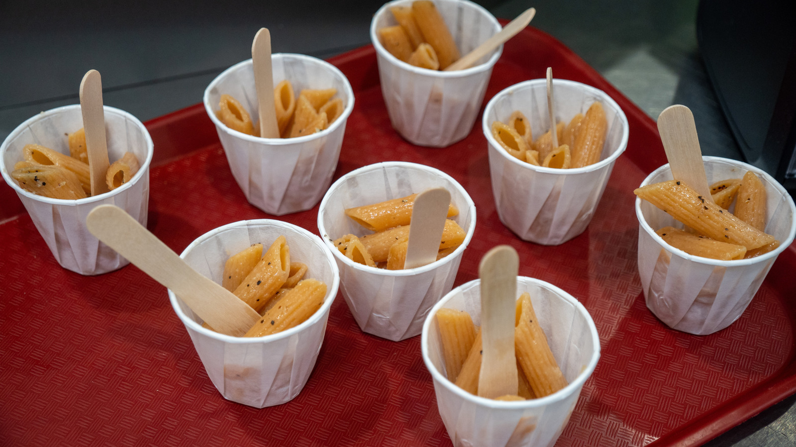 6 Grocery Stores With The Best Free Samples