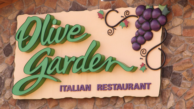 Close up of Olive Garden sign