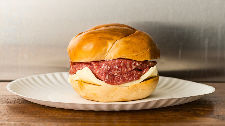 6 Lunch Meats That Were Popular In The '70s You Rarely See Anymore