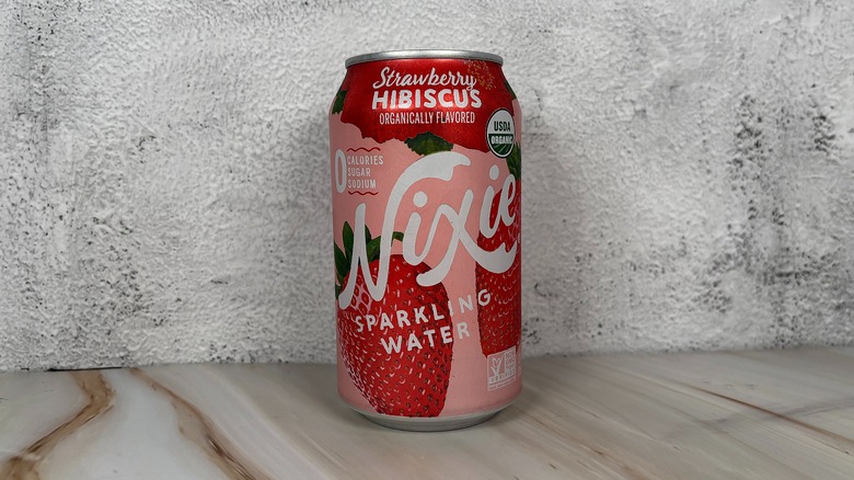 Can of Strawberry Hibiscus Nixie sparkling water on table