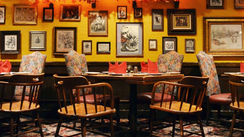 Interior of Gulliver's Restaurant dining room