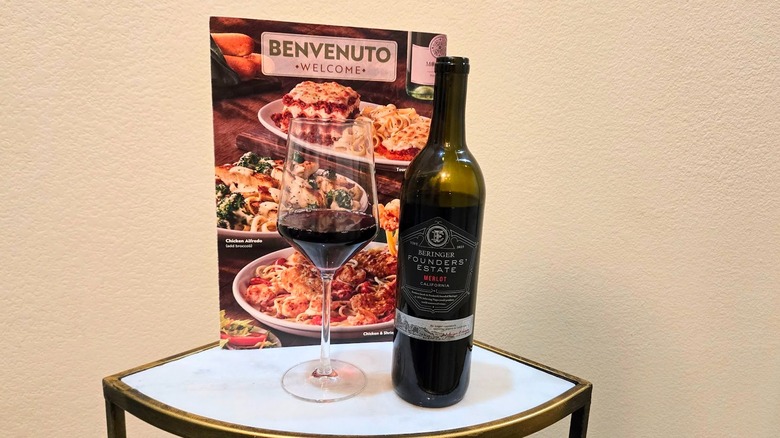 Beringer merlot and bottle