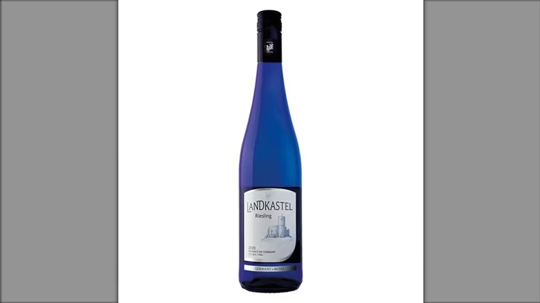 Aldi Landkastel Mosel Riesling on white background