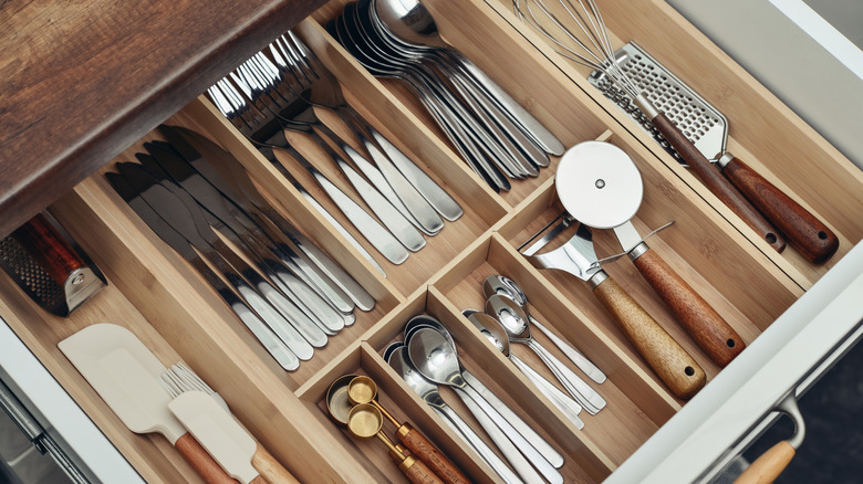 kitchen drawer dividers