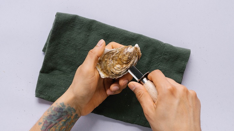 7 Expert-Approved Tips For Shucking Oysters