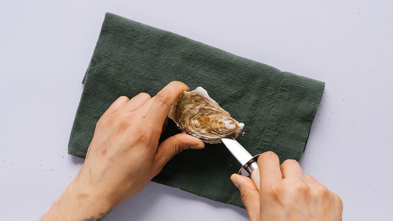 7 Expert-Approved Tips For Shucking Oysters