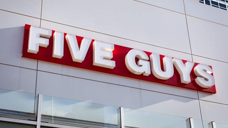 The Five Guys sign