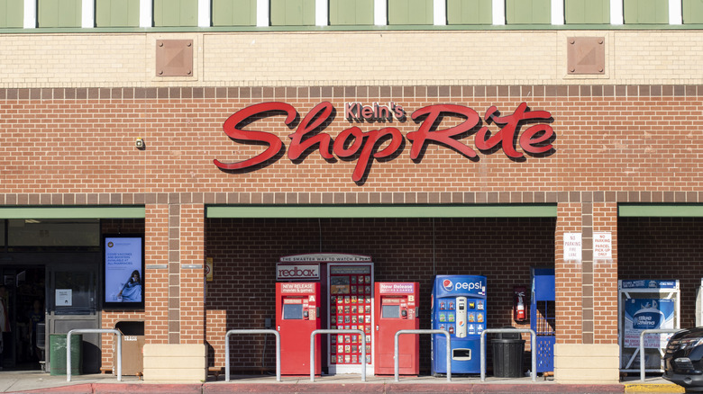 A ShopRite exterior.
