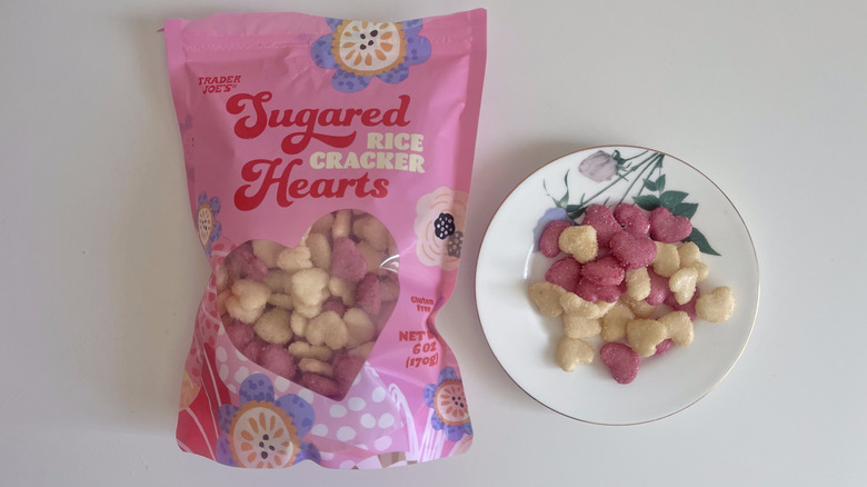 Sugared rice cracker hearts on a plate