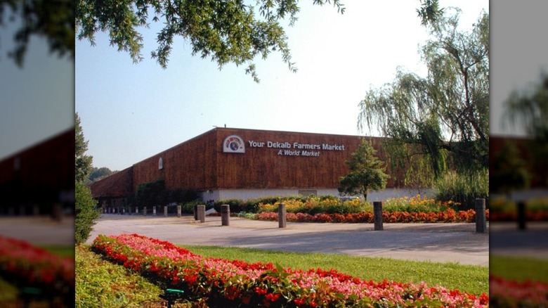 Outside view of Your Dekalb Market building
