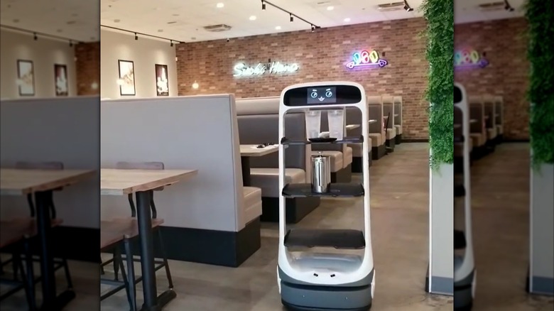 Sushi Hana waiting service robot