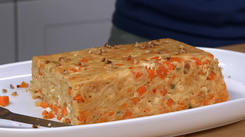 Spaghetti Aquitania on white plate