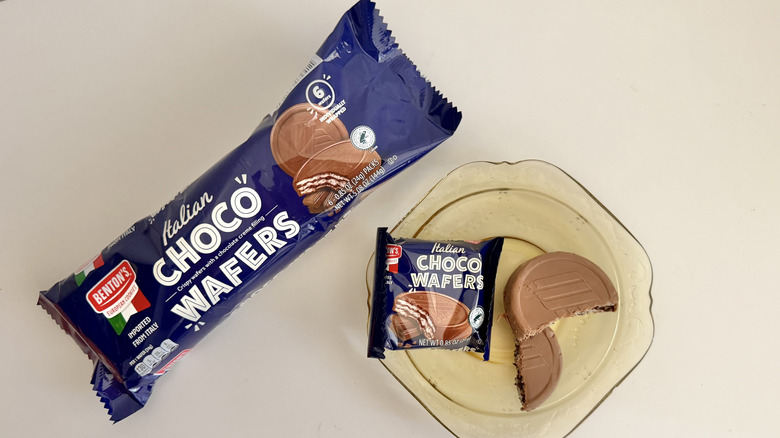 Benton's Italian Choco Wafers package on a table