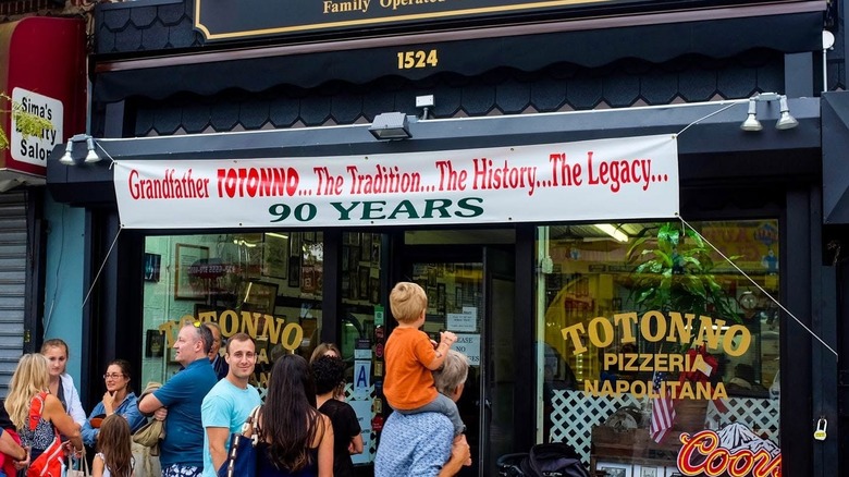 Exterior of Totonno's pizzeria