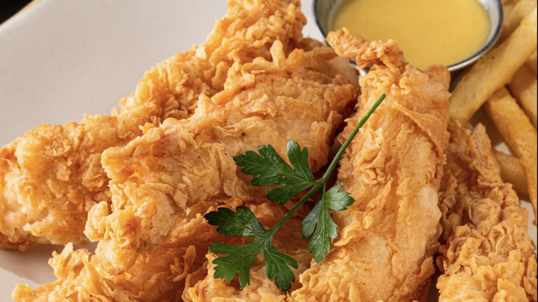 TGI Friday's chicken tenders platter