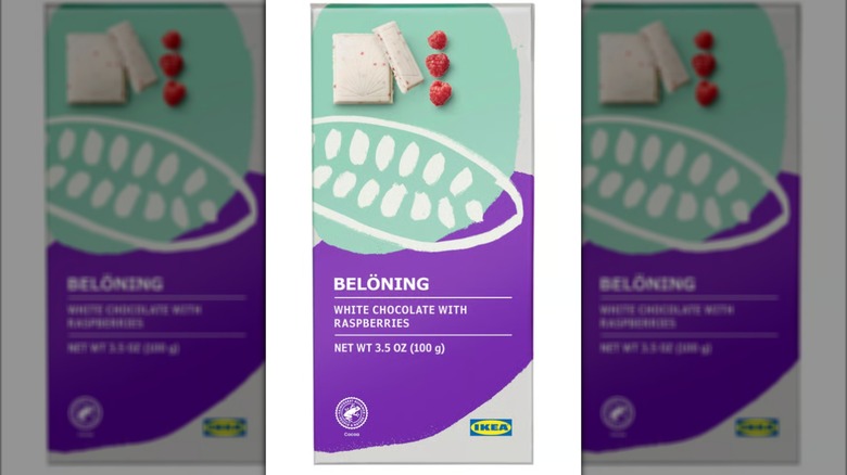 A beauty shot of the Belöning white chocolate bar with raspberry on a white background
