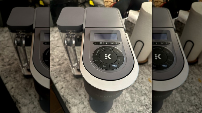 K-Supreme Plus Smart on kitchen countertop, mirrored image
