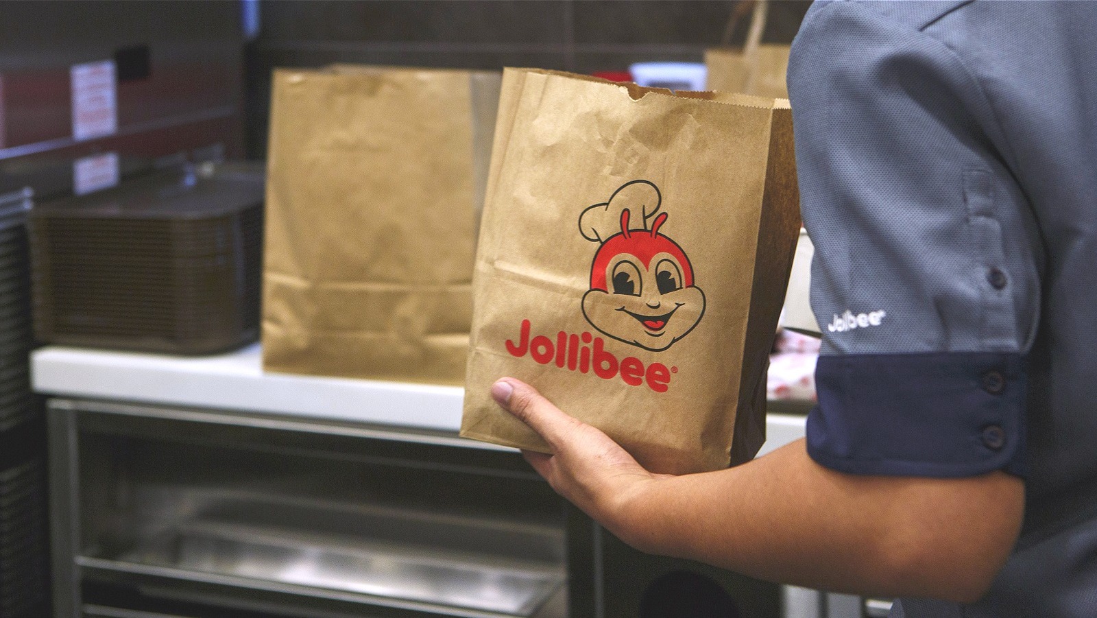 8 Frequent Customer Complaints About Jollibee