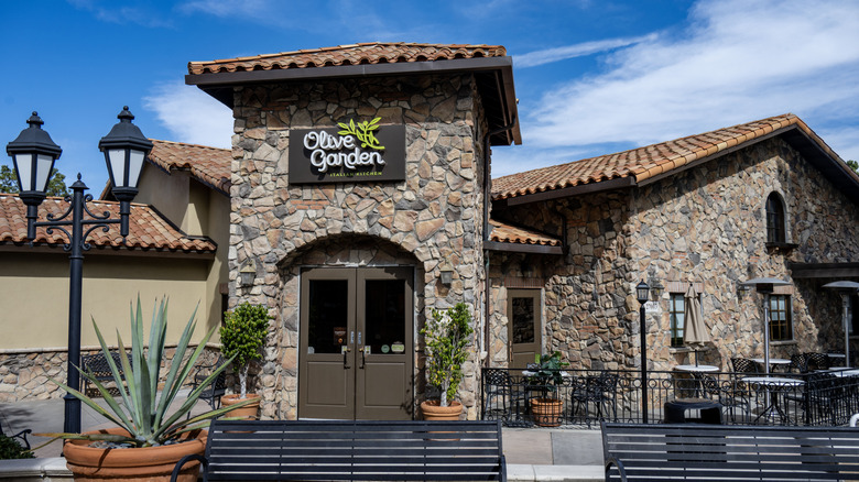 Olive Garden restaurant on a sunny day