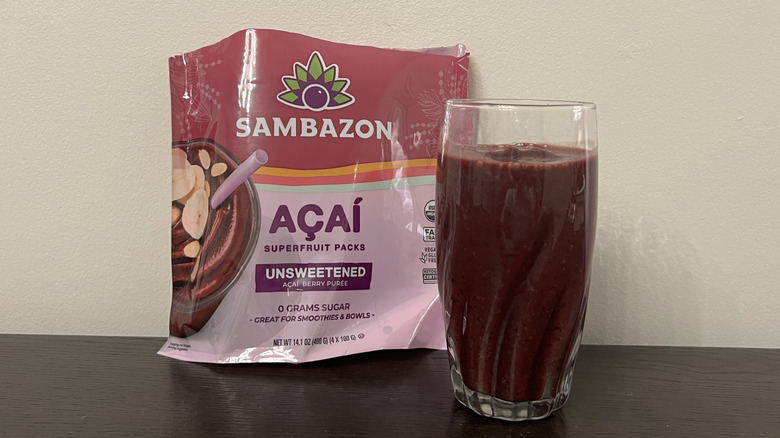 Sambazon acai superfruit pack in glass.