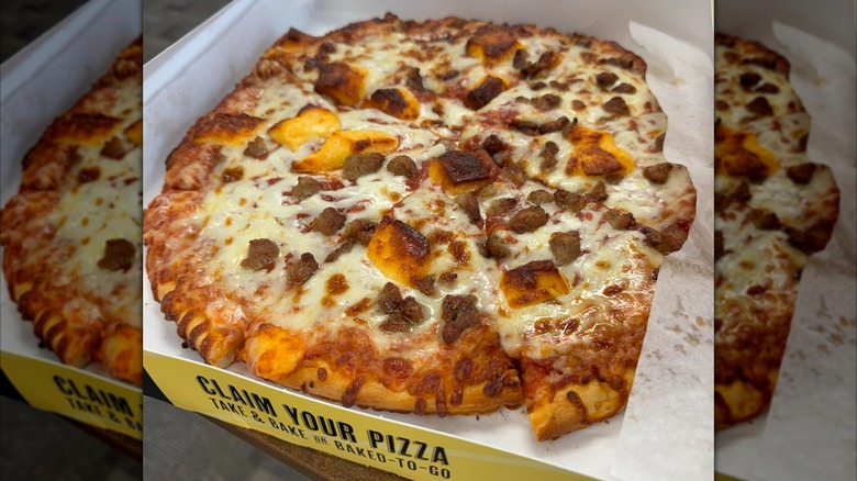 Tailgater pizza in box