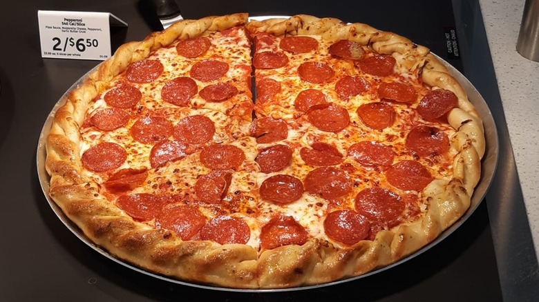 Pilot Flying J pepperoni pizza in hot bar