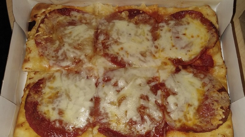 Sheetz flatbread pizza in box