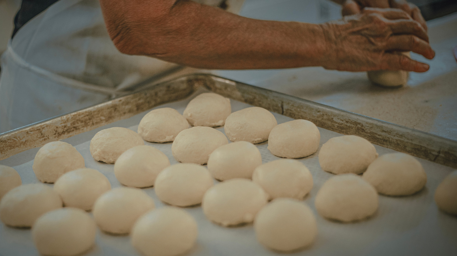 8 Hands Down Best Amish Bakeries In Pennsylvania