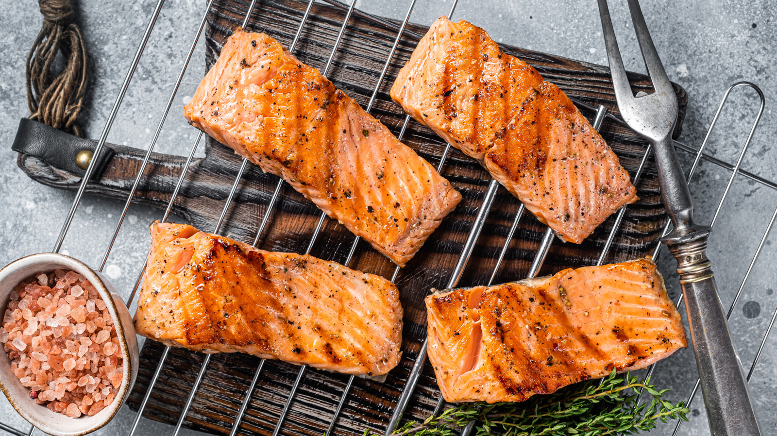 8 Mistakes Everyone Makes When Grilling Salmon