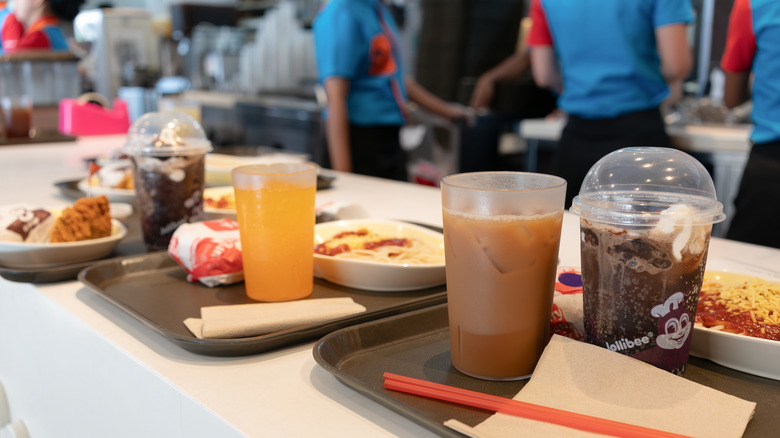 Jollibee drinks and food