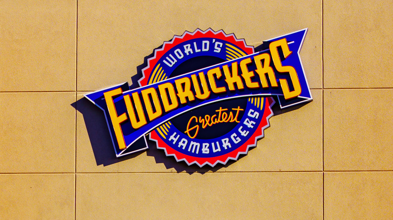 Fuddruckers logo at entrance