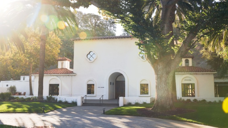 Wente Family Vineyards exterior