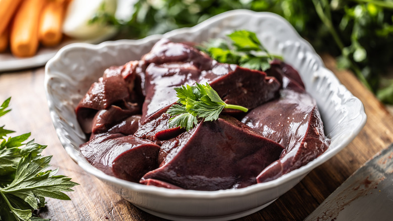 sliced liver in bowl