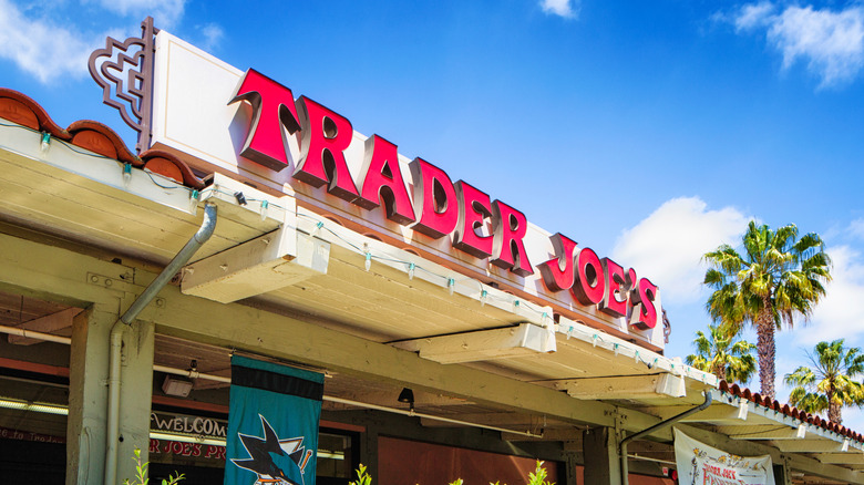 Trader Joe's exterior