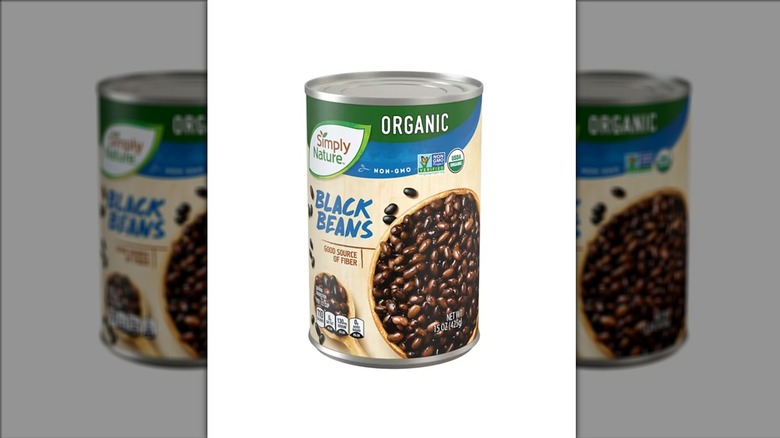 Simply Nature Canned Black Beans on white background