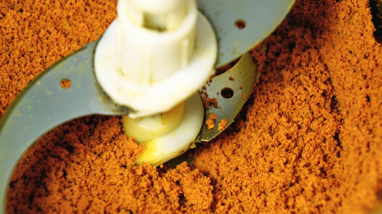 Finely ground turmeric in blender