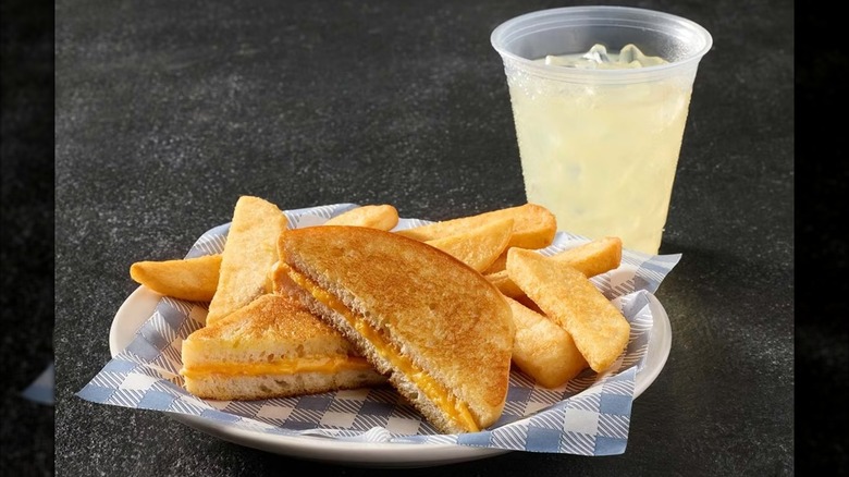 Grilled cheese with fries and lemonade