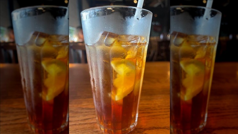 Sweet tea on wooden table at Cracker Barrel