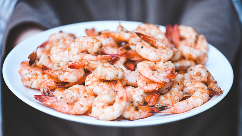 plate of shrimp with pepper