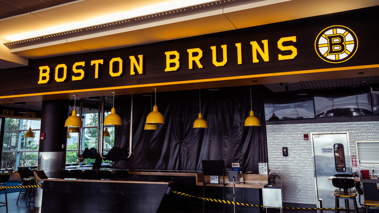 Boston Bruins Bar at Boston Logan