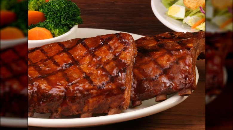 close up of a plate of ribs from Texas Roadhouse