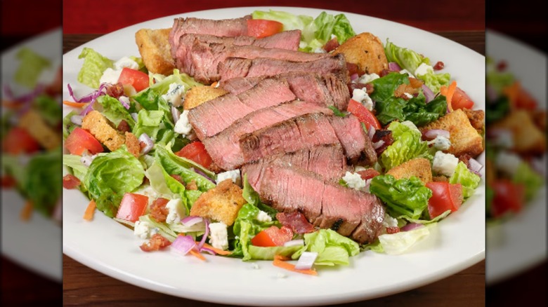 Steakhouse Filet Salad from Texas Roadhouse